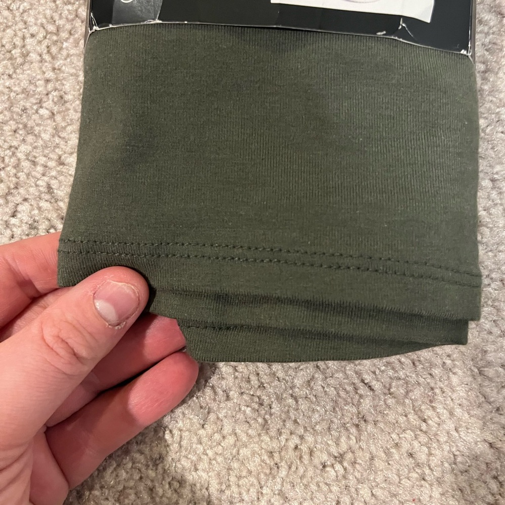 Torrid Size 2 Premium 3.5 Inch Bike Shorts - Olive Green - Picture 4 of 7